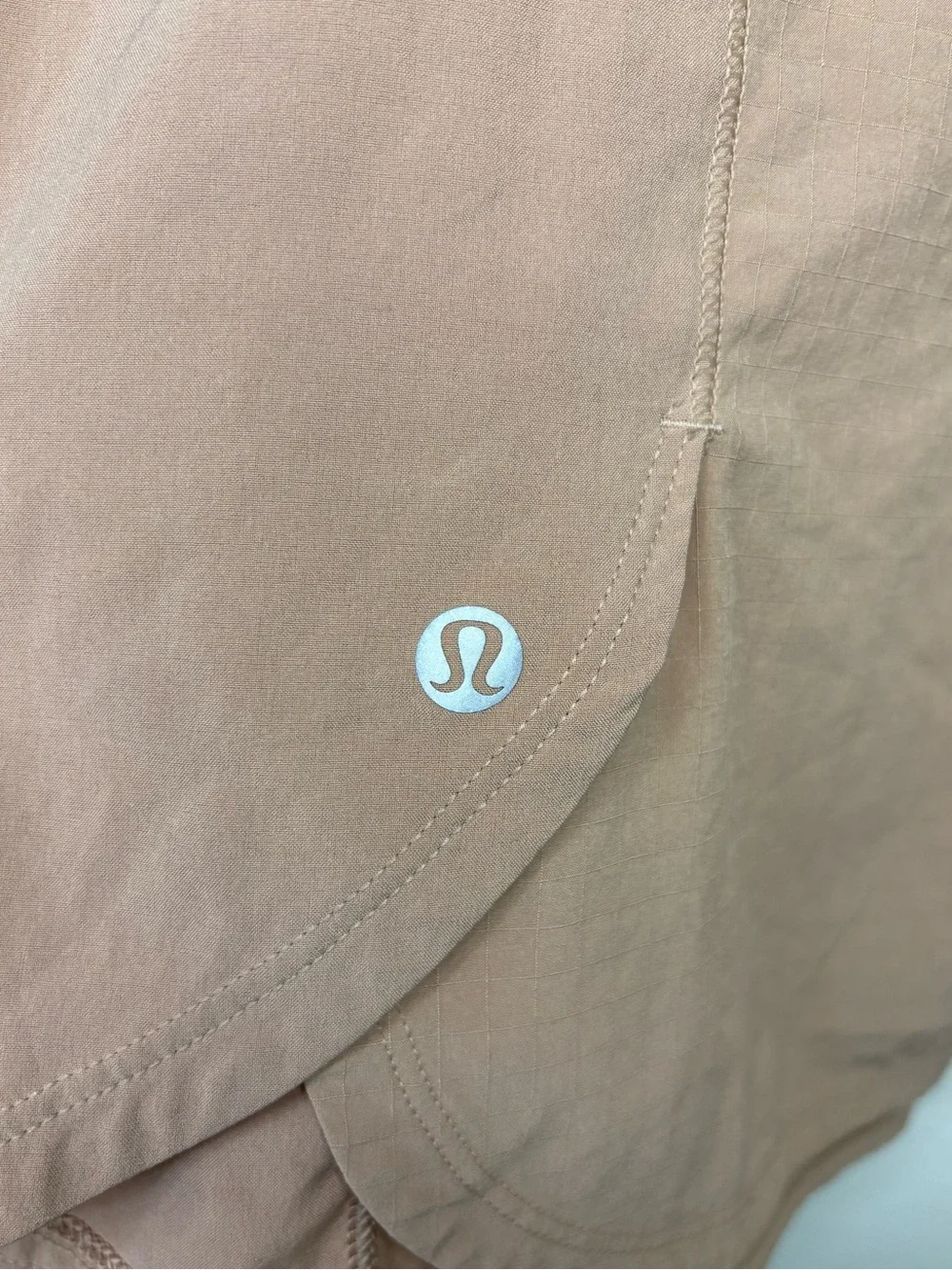 Lululemon Lightweight Stretch Running Short Sleeve Shirt pink clay size 4